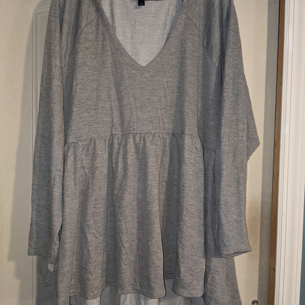 High low long sleeve pullover